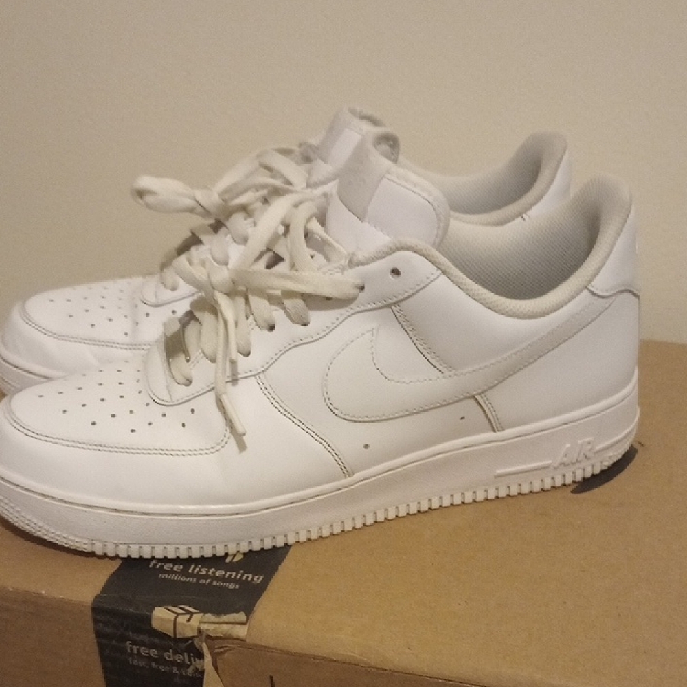 Nike Men's Classic White Sneakers